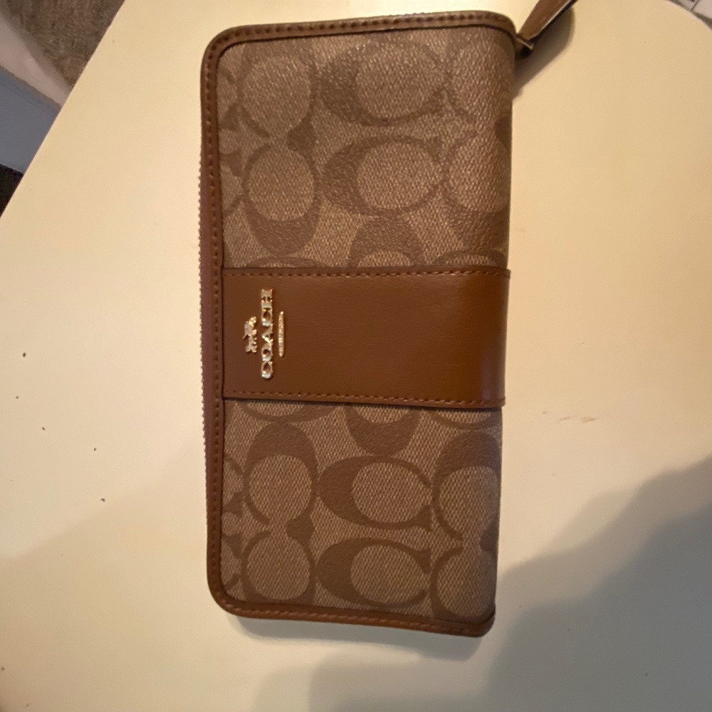 Coach wallet